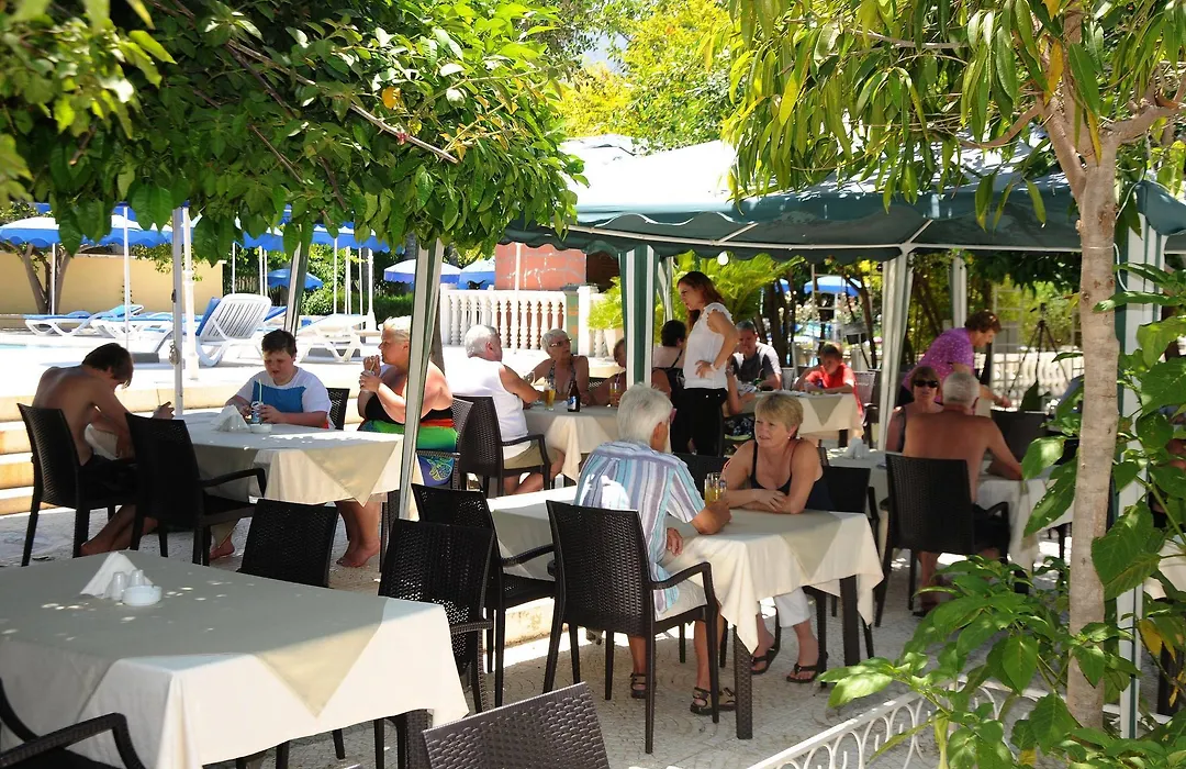Riverside Garden Resort-1